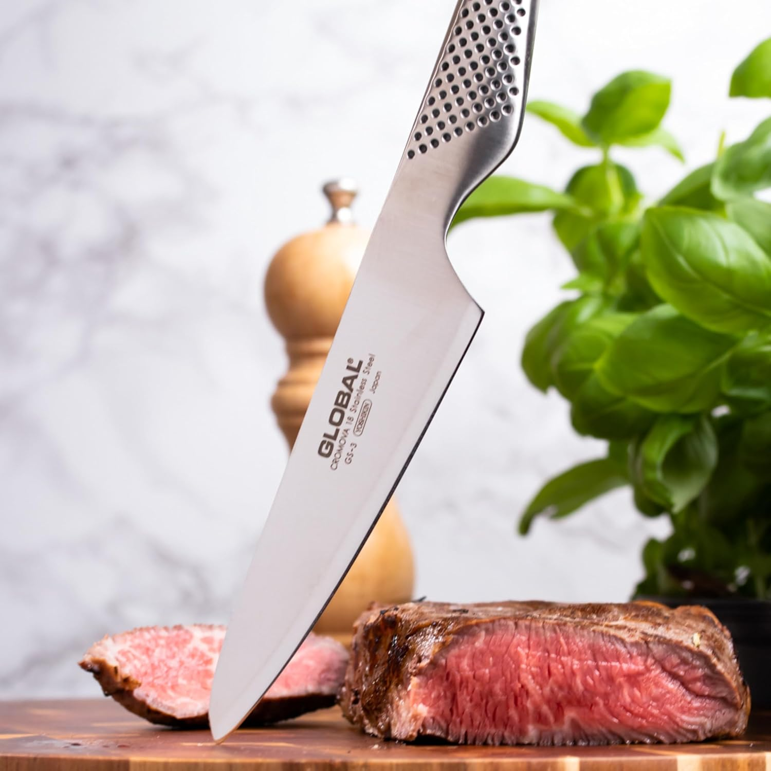 Global GS-3 Classic Cooks Knife, 13 Cm, Made in Japan image number 2