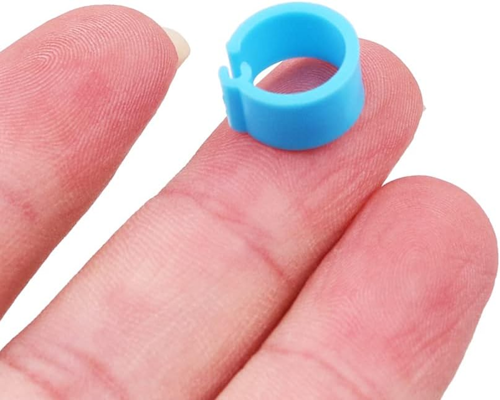 ANCLLO 200 Pcs 8Mm No Numbers Bird Leg Bands Plastic Multicolored Pigeon Foot Rings Clip on Leg Rings for Chick Bantam Finch ​Pigeons Parrots Opening Identify Leg Cuff Rings -10 Colors Mixed