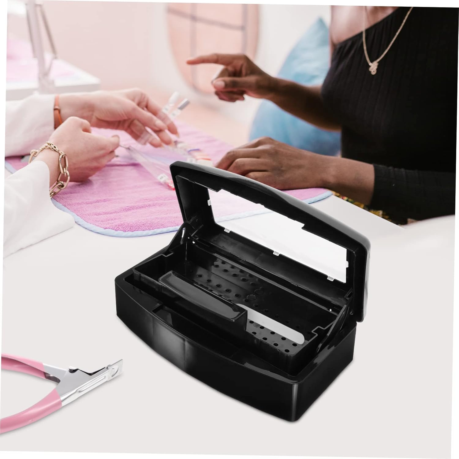 LOLIPPYY Nail Art Tool Sterilizer Box Plastic Tray for Manicure Tools Sterilization Tray for Tweezers and Hair Cutters Portable Beauty Equipment for Professional Use Black Design image number 3