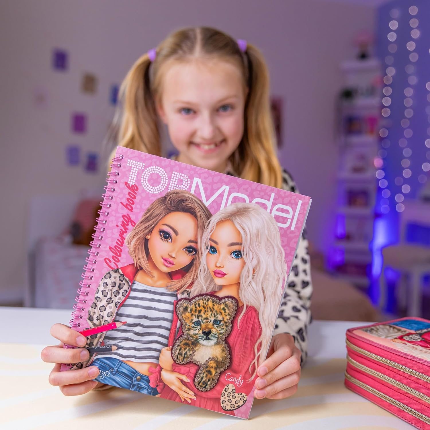 Depesche Top Model Colouring Book Leoheart Album for Colouring and Creating image number 1