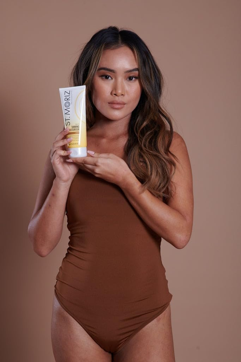 ST. MORIZ Professional Daily Gradual Tanning Moisturizer | 200ML