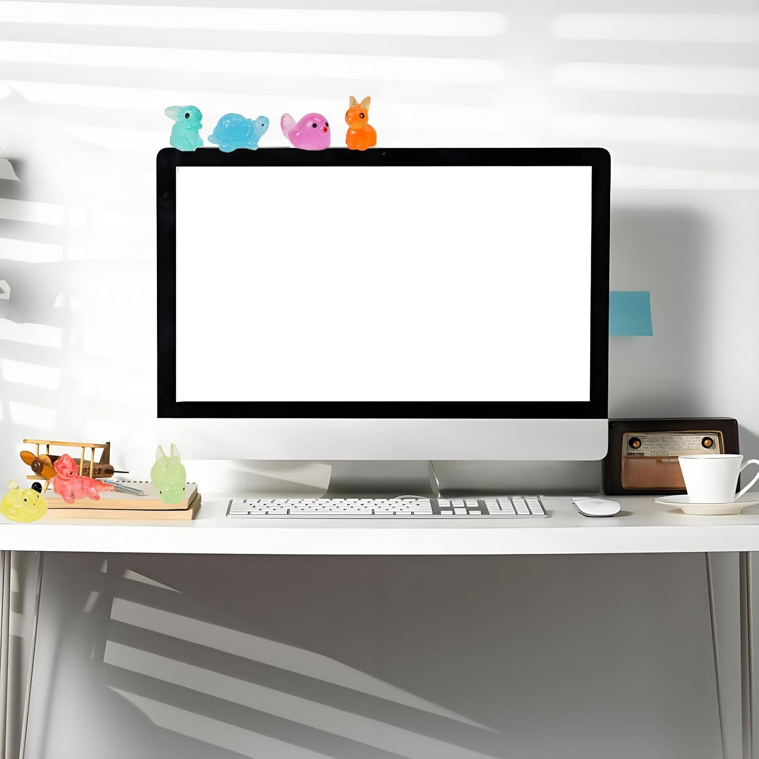 MYTOAU 60 PCS Mini Resin Animals Set, Luminous Resin Animals Figures for Family Crafts Aquarium Garden Landscape Dollhouse Ornament Potted Decorations DIY Accessories(Style and Color Are Random) image number 2