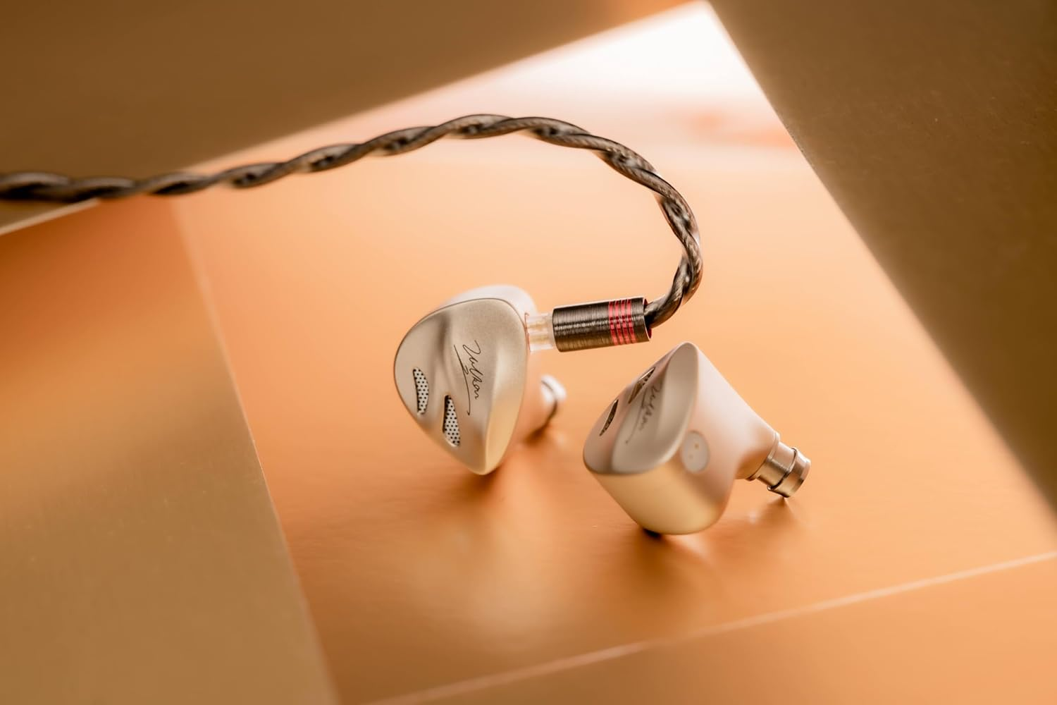 Vulkan 2 (2Pin) image number 4