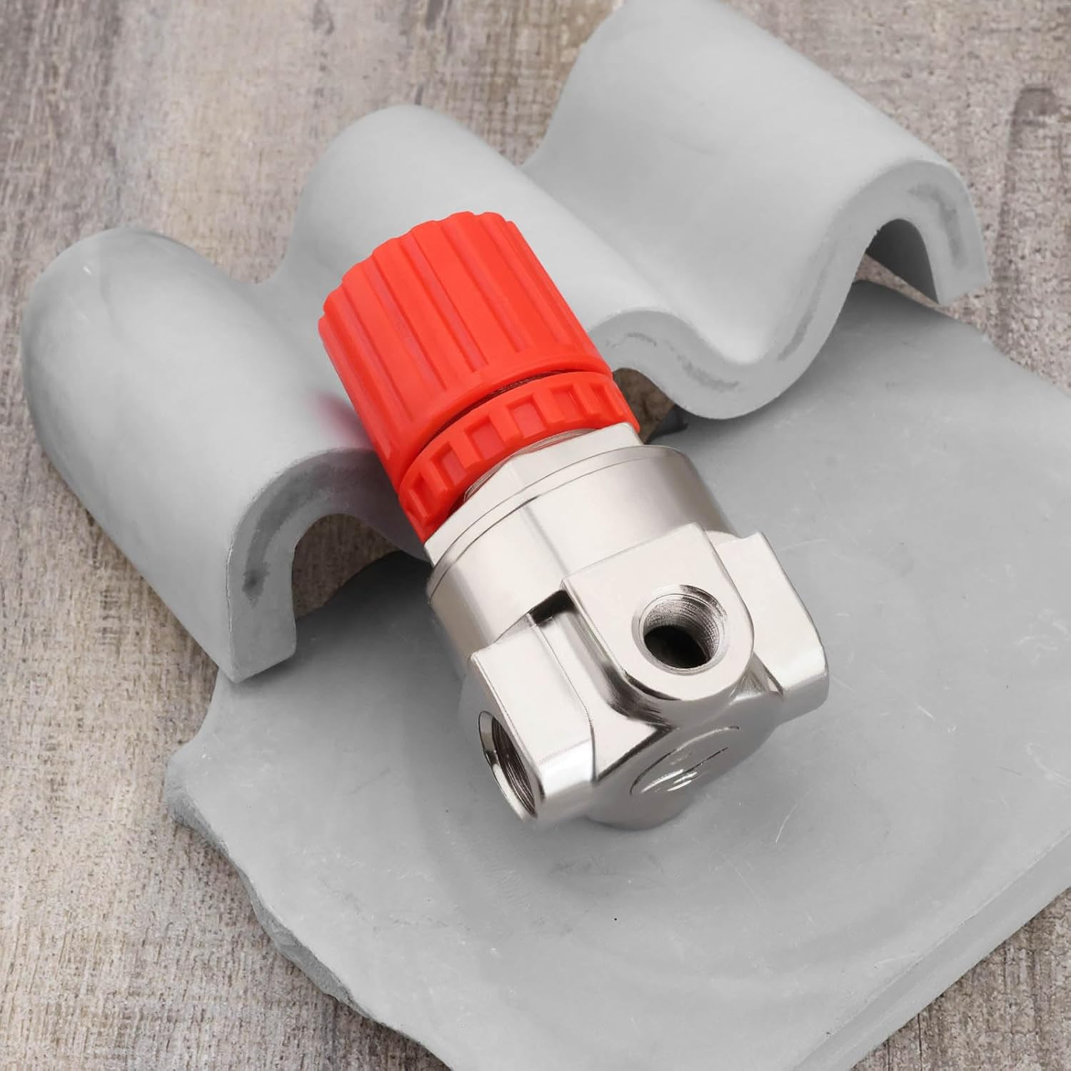 Be in Your Mind 1Pc 1/4 Inch Compressor Pressure Regulator 4 Holes Pressure Reducer AB-9051116 Compatible with Stanley Bostitch Compatible with Husky(Three Large Holes and One Small Hole) image number 1