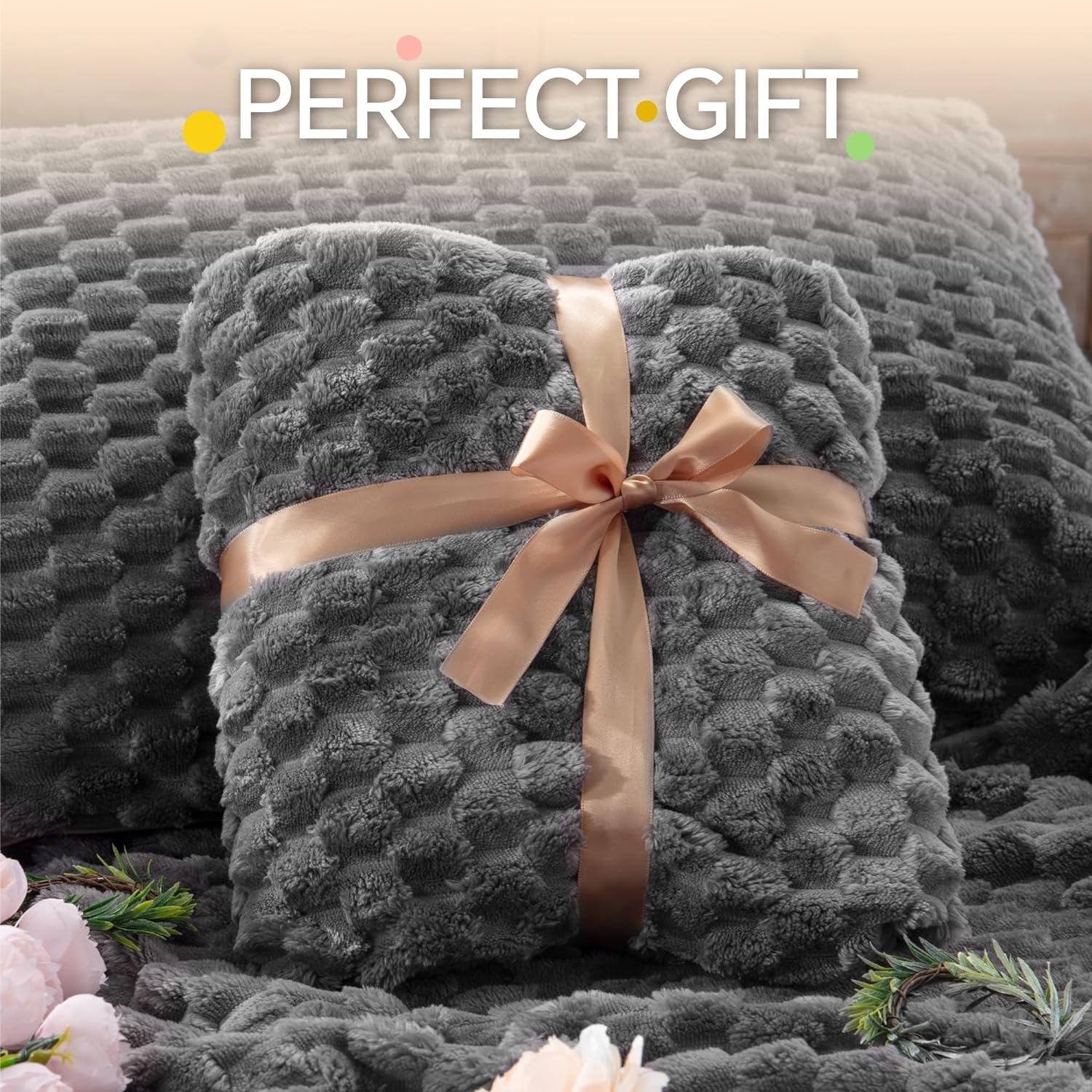 BEDELITE Fluffy Queen Comforter Set - Grey Fleece Soft Comforter for Queen Size Bed, Luxury Warm Bedding Set for Winter, Fuzzy Bed Set 3 Pieces (1 Comforter, 2 Pillowcases) image number 7