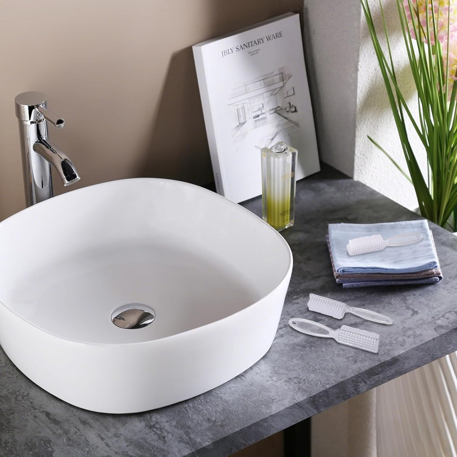 Yebeauty Nail Brush Fingernail Cleaner, 4 Pcs Hand Scrub Cleaning Brush Plastic Hand Finger Toes Scrubbing Brush, Pedicure Nail Scrubber - Clear image number 5