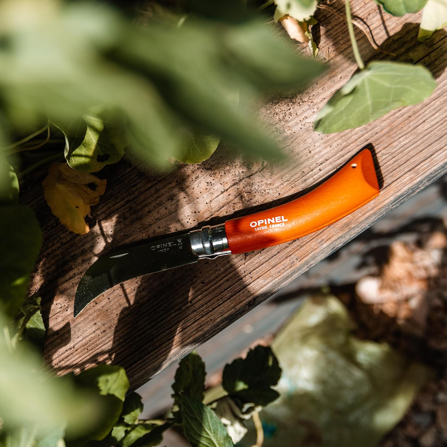 Opinel 3-In-1 Gardener'S Tool Wooden Box with N Degree12 Apple Green Handle Saw Knife image number 2