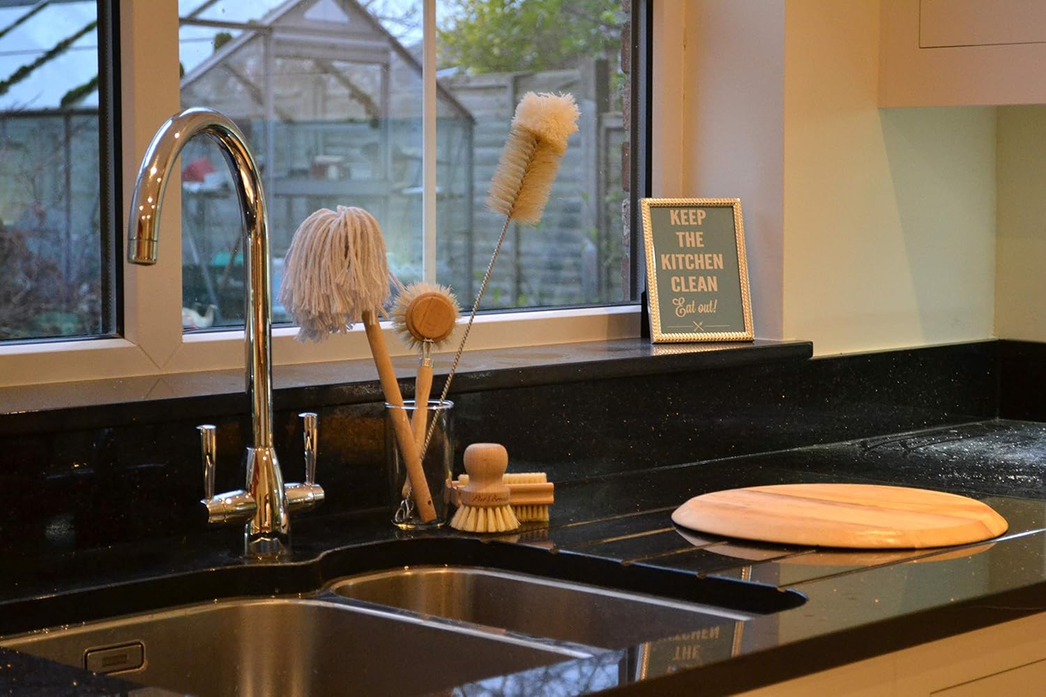 Elliott Brosse Natural Bristle Wood Washing up Brush, Beige