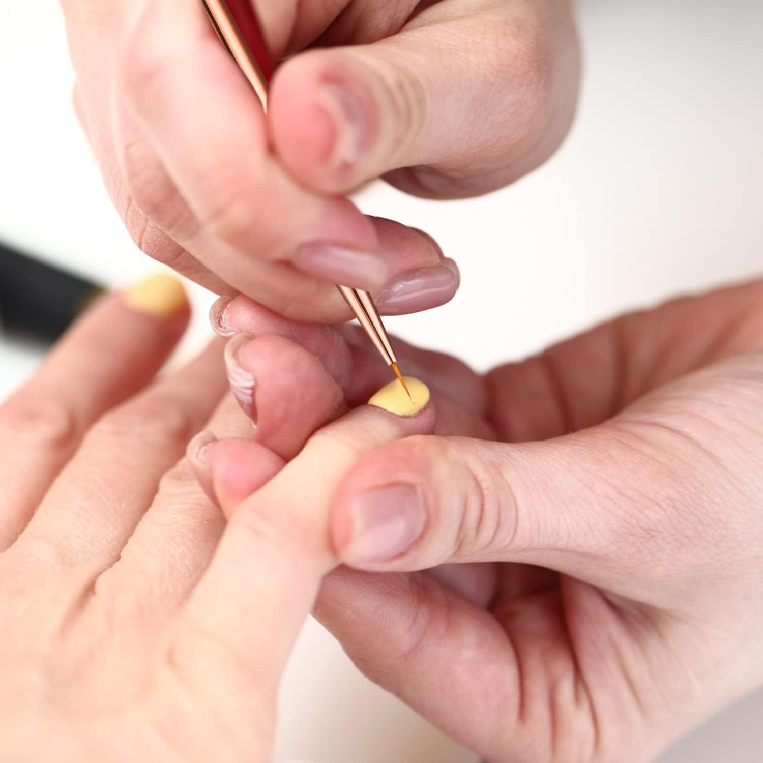 Nail Brushes, Pack of 3 Nail Art Liner Brushes, Nail Design Brush, Striped, Thin, Long Pen, Extremely Fine Bristles for DIY Nail Art, Salon and Home Use (7 Mm/9 Mm/11 Mm)