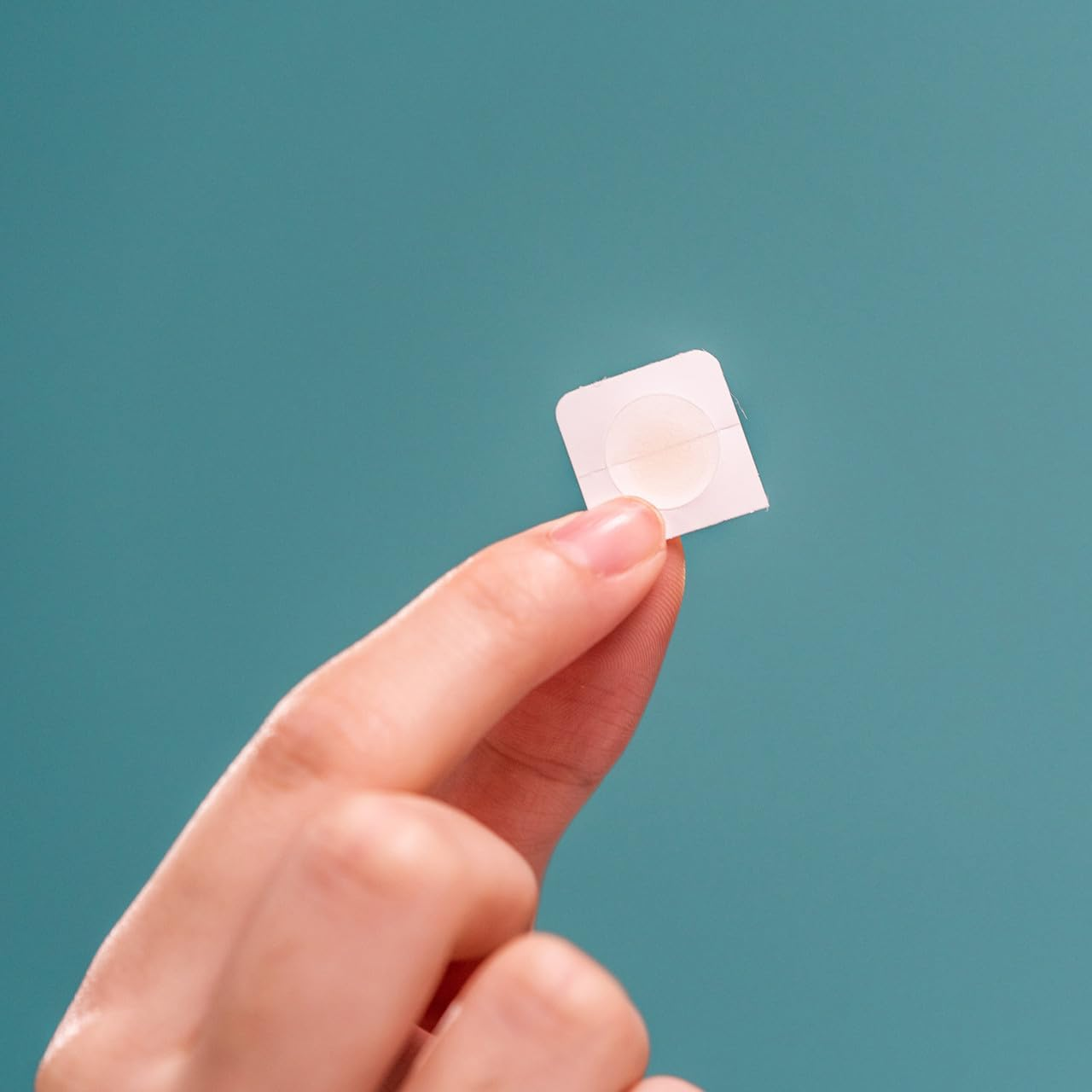 Acne Lightening Patches with TXA & CICA - Pack of 24 Patches | Lighten Dark Spots & Scarring Whilst Soothing Discomfort image number 5