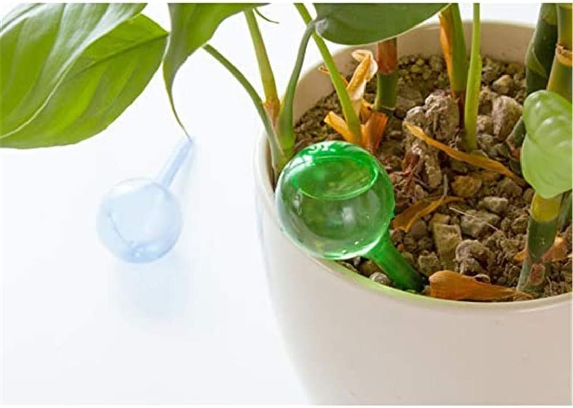 Plant Watering Bulbs, Automatic Self-Watering Globes Plastic Balls Garden Water Device Watering Bulbs for Plant (Small, 4 Pcs Clear)