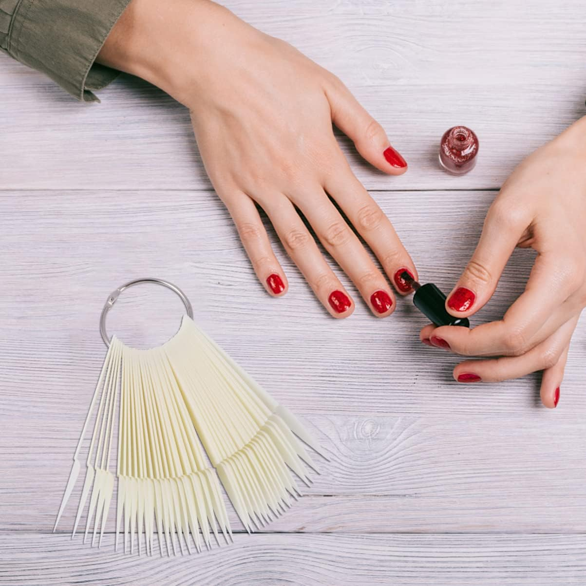 ERINGOGO 160Pcs Nail Color Plates Nail Practice Tips Durable Nail Art Display Board for Salon Use for Nail Polish Organization and Art Practice image number 6