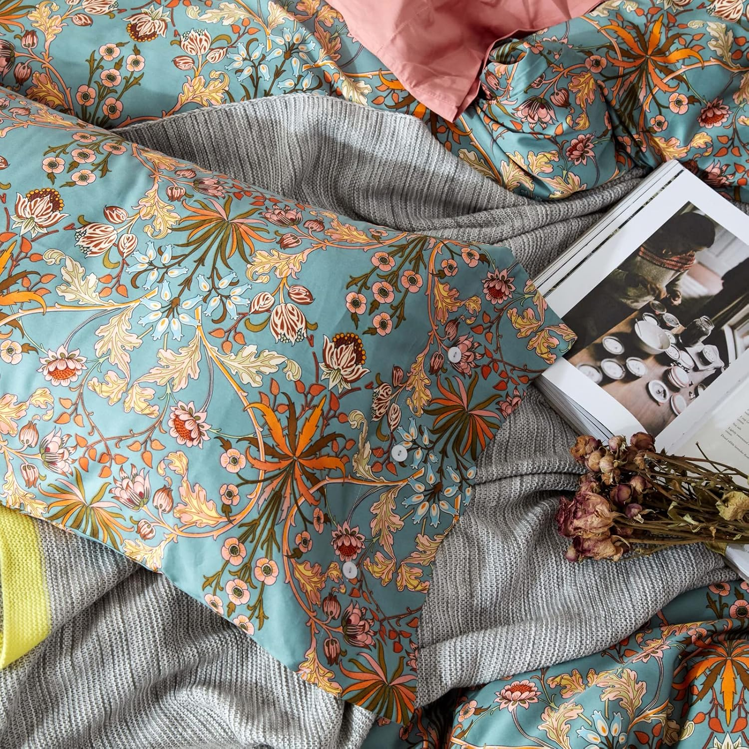 Mixinni Vintage Style Garden Flower Duvet Cover Set with Zipper Closure Long Staple Percale Cotton Yellow Vibrant Pattern on Blue Bedding Quilt Cover Set(King, All Season) image number 4