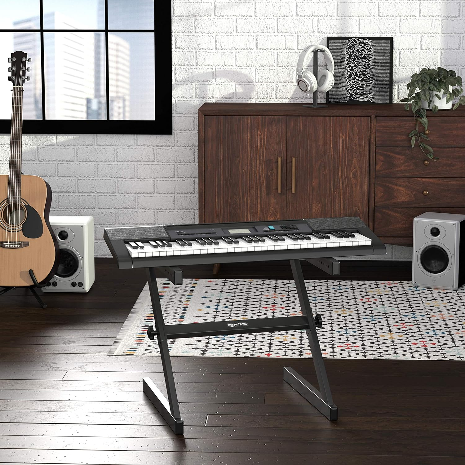 Amazon Basics Heavy Duty Keyboard and Piano Z-Shape Style Stand, Black image number 3