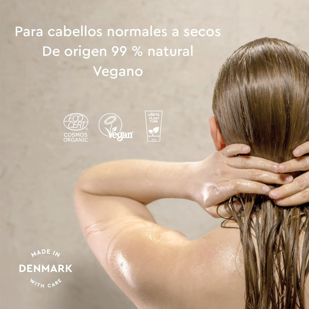 Urtekram Nordic Berry Rich Repair Conditioner with Cloudberry, Oat Oil & Aloe Vera - Moisturising & Repairing for Normal to Dry Hair - Vegan & Natural - 180 Ml image number 4