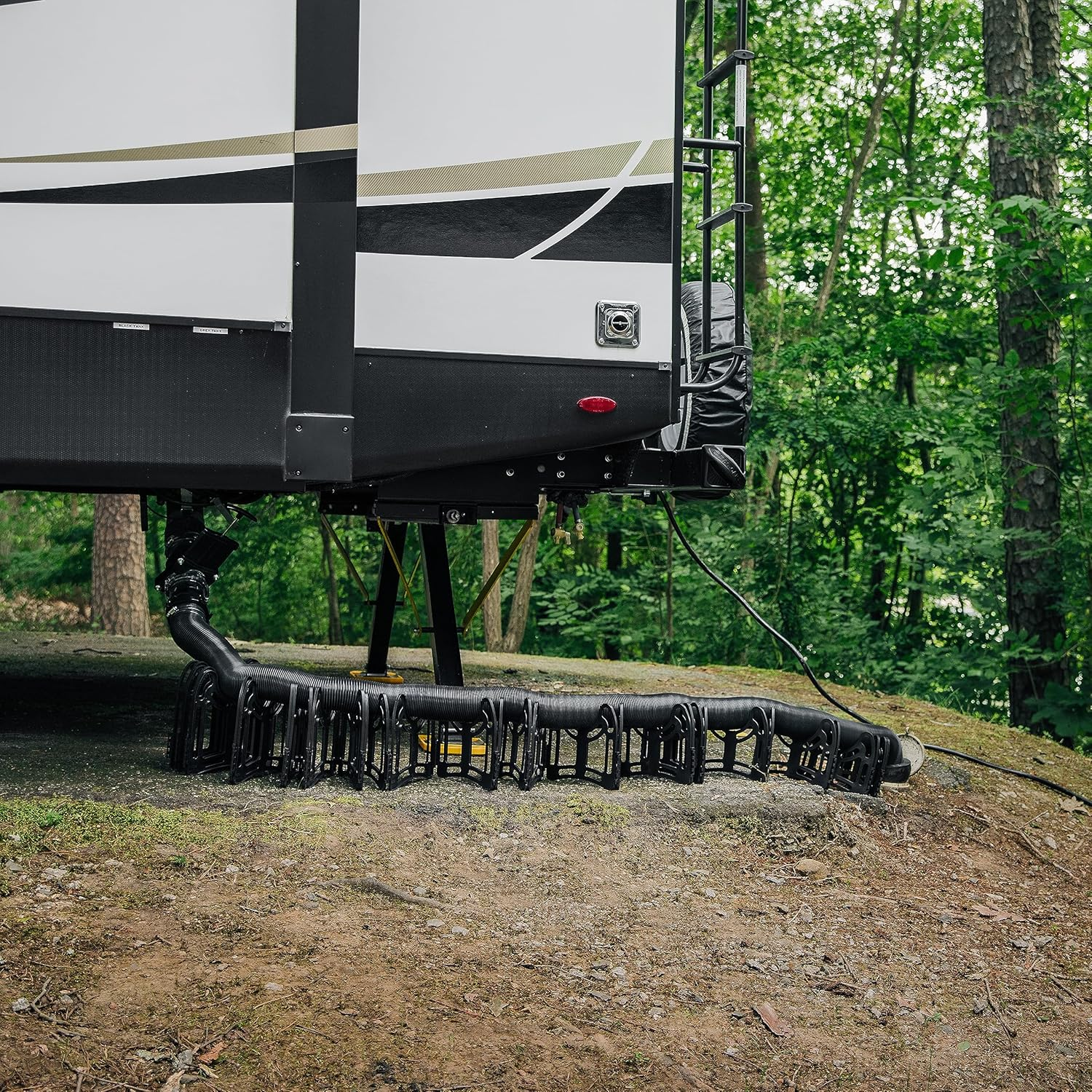 Camco 20-Foot RV Sewer Hose | Features a Durable HTS Vinyl Construction, Designed to Work with Threaded and Slip Fittings, and Has a 3-Inch Diameter Opening (39611), Black image number 6