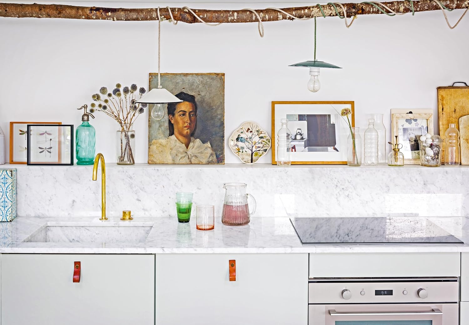 La Maison: Decorating with French Vintage Style image number 1