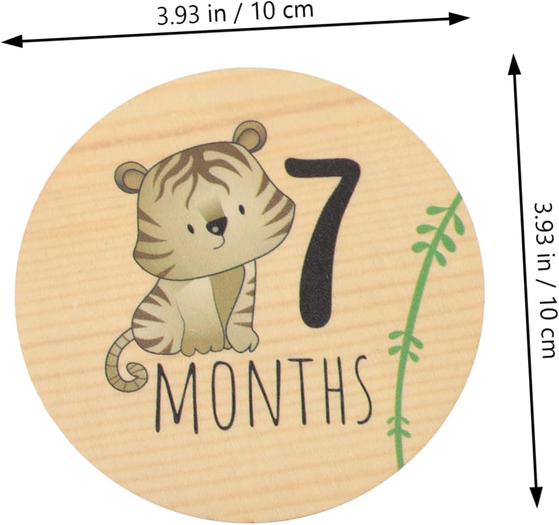 7Pcs Baby Monthly Progress Wooden Signs Double-Sided Cartoon Animal Photo Props for Newborn Announcement Nursery Name Board