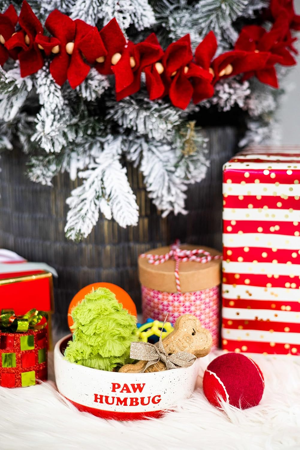 Pearhead Paw Humbug Pet Bowl, Dog Water and Food Dish, Christmas Holiday Dog Pet Bowl, Medium image number 5