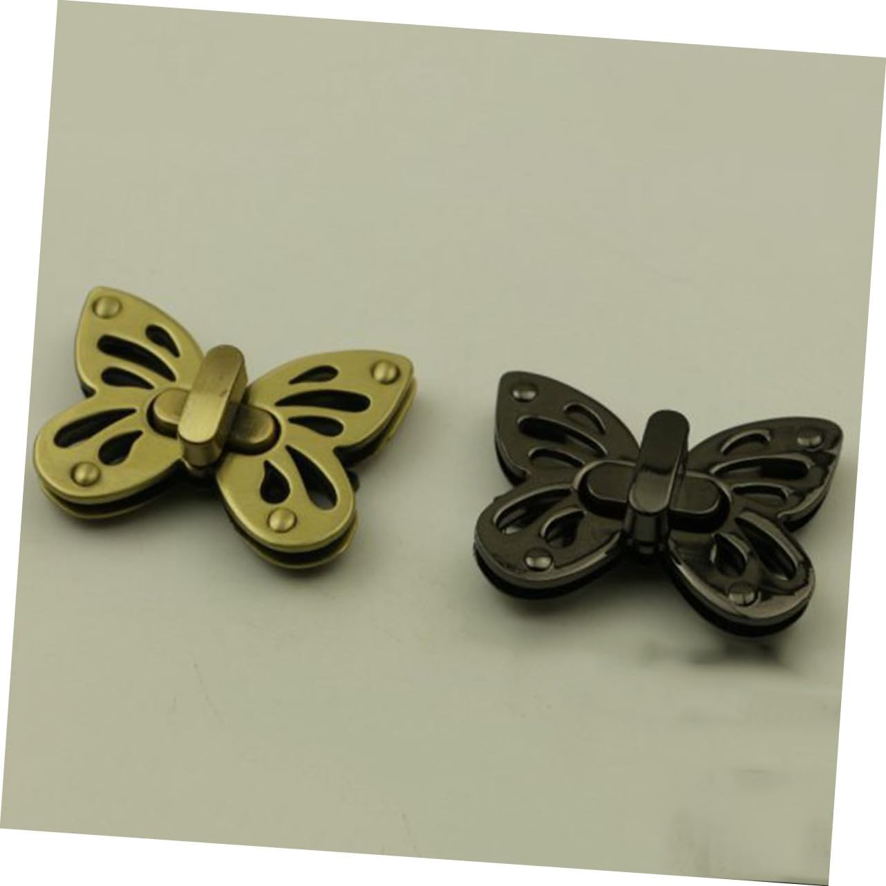 GARIOUANS Zinc Alloy Butterfly Lock Bag Hardware Set for Women&rsquo;S Handbags, 2Pcs Gunmetal Clutch Lock Accessories Suitable for Hand Bags and Purses image number 2