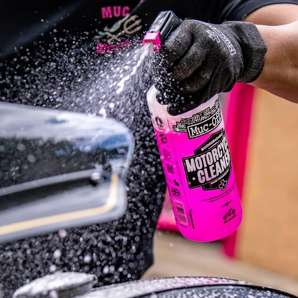 Muc-Off Motorcycle Essentials Cleaning Care Kit image number 1