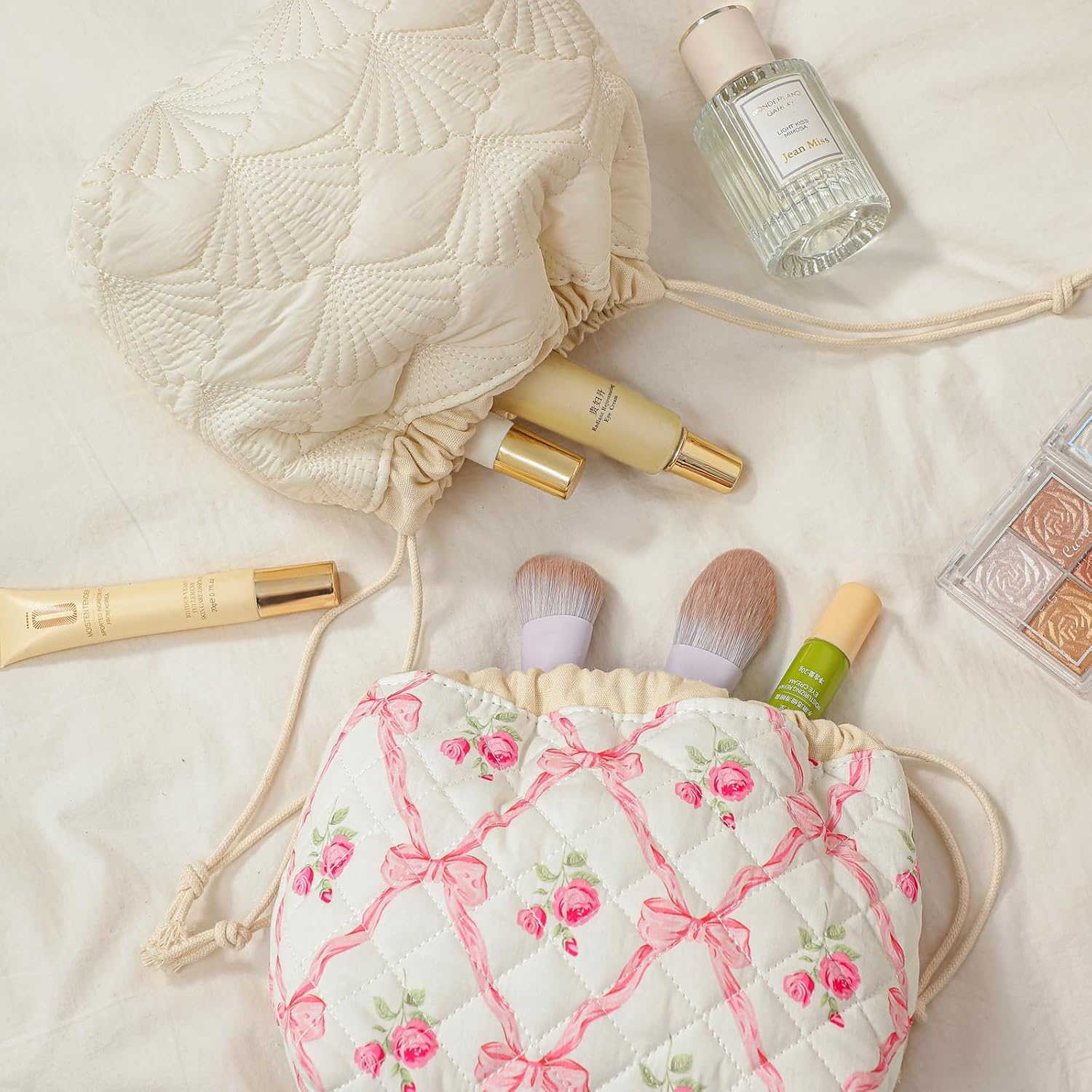 Cotton Quilted Drawstring Makeup Bag with Canvas Lining,Coquette Aesthetic Cute Travel Toiletry Bag,Drawstring Gift Bag for Women and Girls, 03Pink Bows - 03Pink Bows image number 5