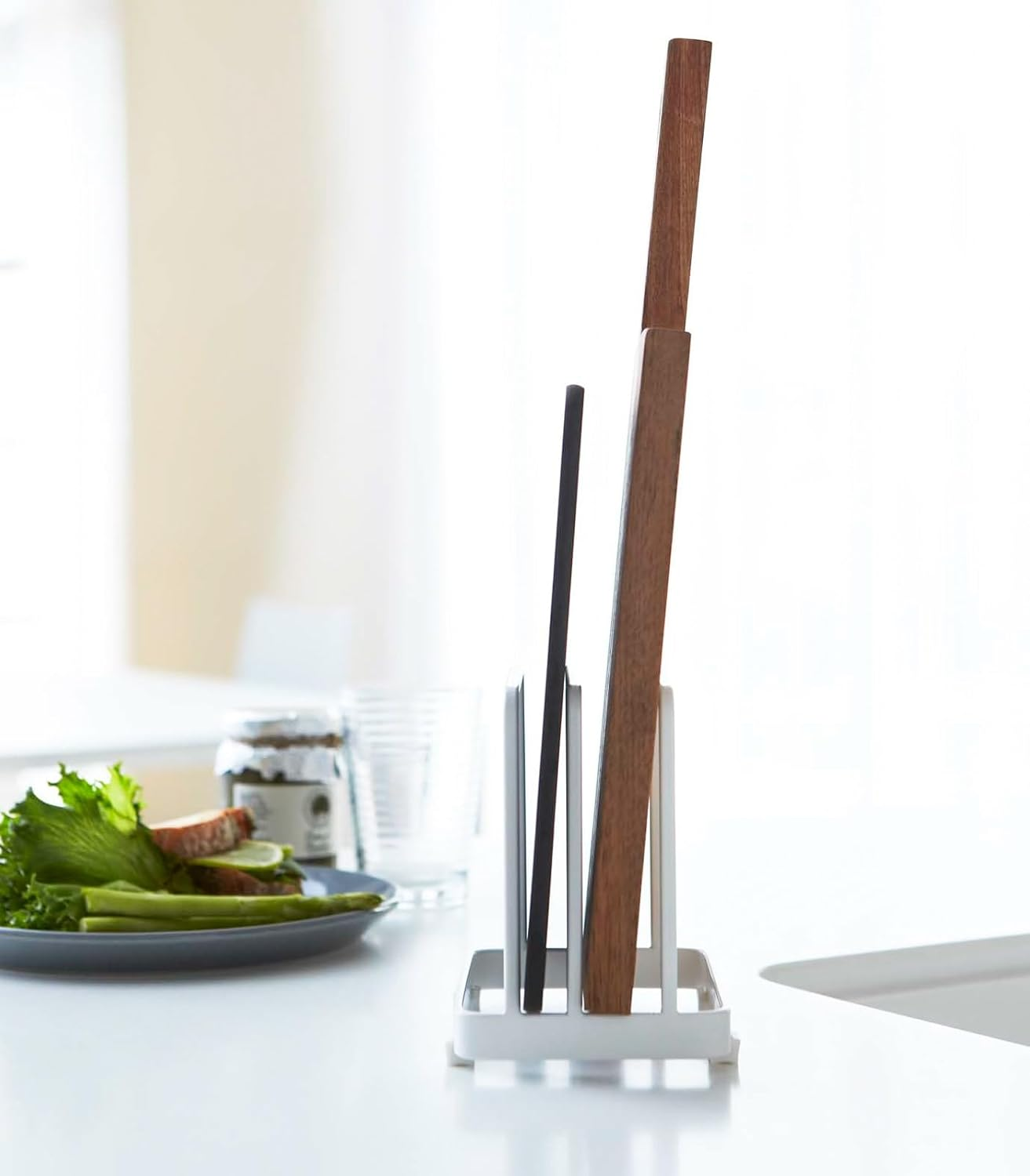 Yamazaki 2496 Cutting Board Stand, White, Approx. 4.7 X 3.5 X 4.7 Inches (12 X 9 X 12 Cm), Plate, Cutting Board Storage image number 4