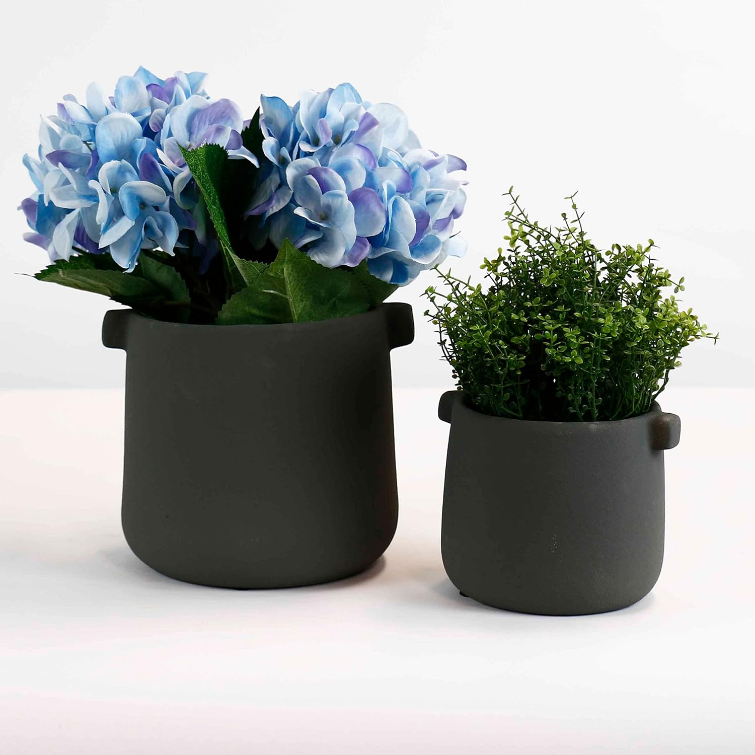 Sill and Sage Textured Handled Pots, Charcoal, Large