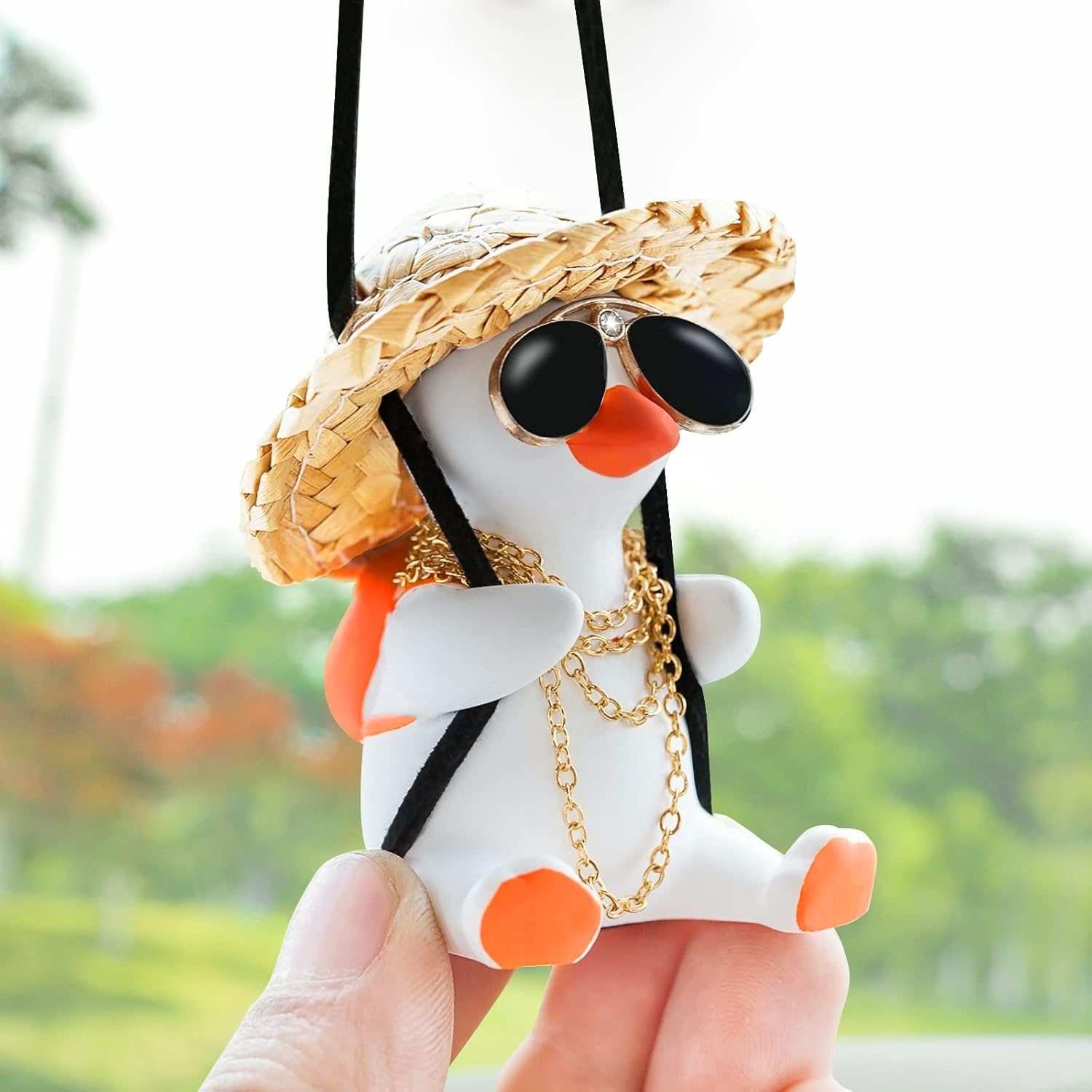 Swinging Duck Car Hanging Ornament, Car Hanging Accessories, Car Accessories Interior Aesthetic to Reduce Visual Fatigue, Cool Room Decor, Duck Hanging Car Ornament, for Women and Men(Brave)