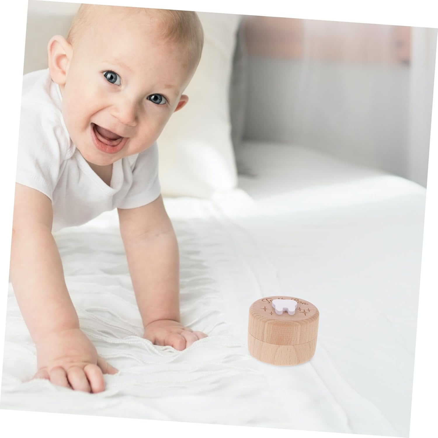 Baby Tooth Holder and Fetal Hair Storage Box Wooden Boys and Girls First Tooth Case Portable Design for and Hair Keepsake Natural Wood for Boys and Girls image number 3