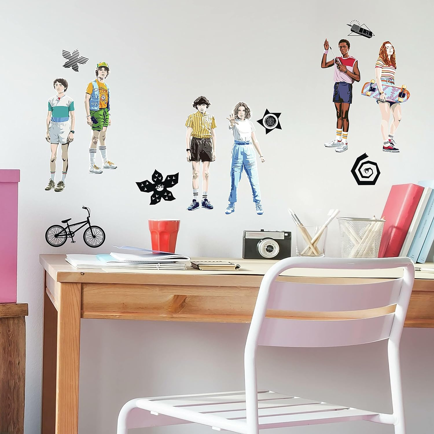 Roommates RMK4675SCS Stranger Things Peel and Stick Wall Decals image number 5