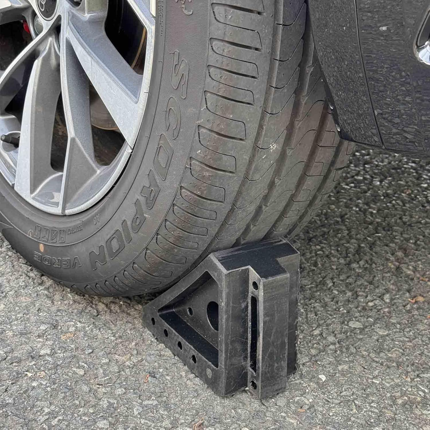 2-Pack Heavy Duty Black Wheel Chock，Made of Solid Rubber (8" X 4" X 6"- Pair) image number 4