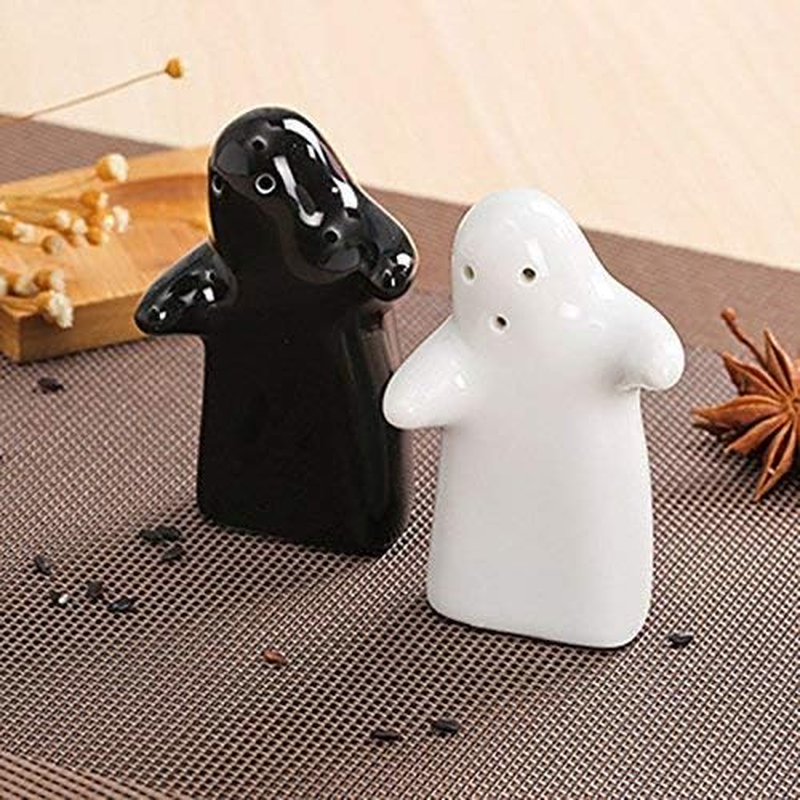 Salt and Pepper Shakers Cute Decorative Novelty. Hugging Shakers Couple Set. Black & White, Modern and Vintage Hug Design - Easy to Refill & Dispense (Seasoning & Spice) - Perfect for Gift, Halloween image number 2