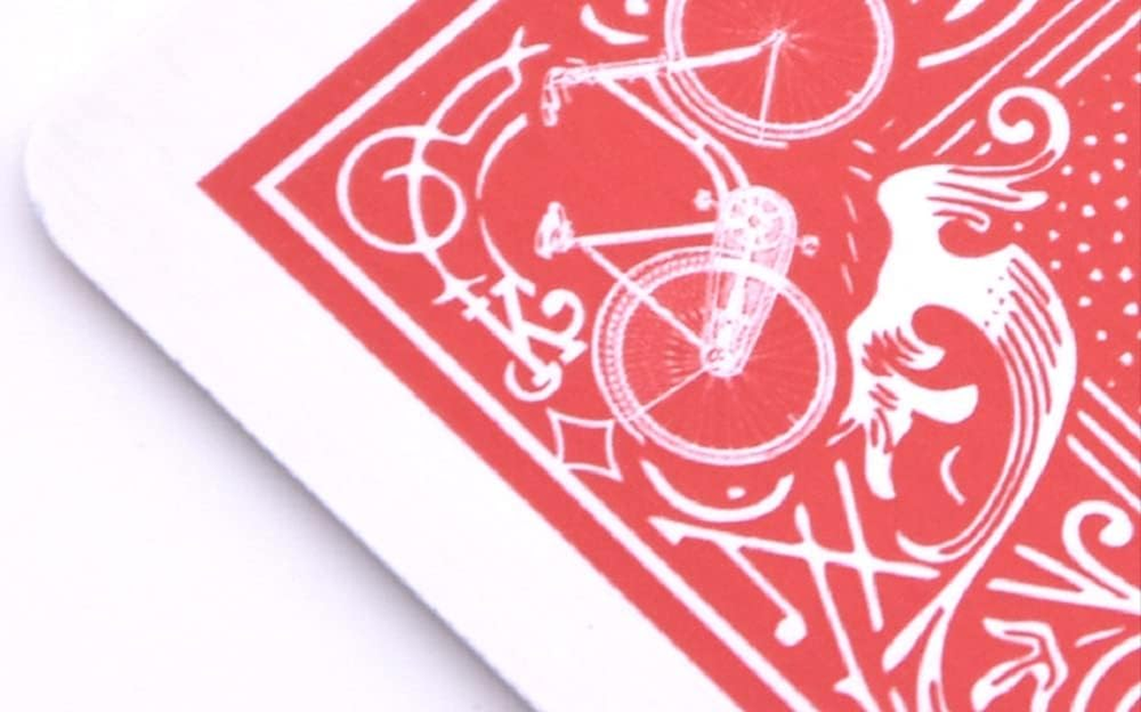 SUMAG Magic Tricks 1Pc Marked Deck Secret Marked Poker Cards Deck Playing Cards Magic April Fools Gimmick Cards Close-Up Magic Show Trick Props(Red Backed) image number 4