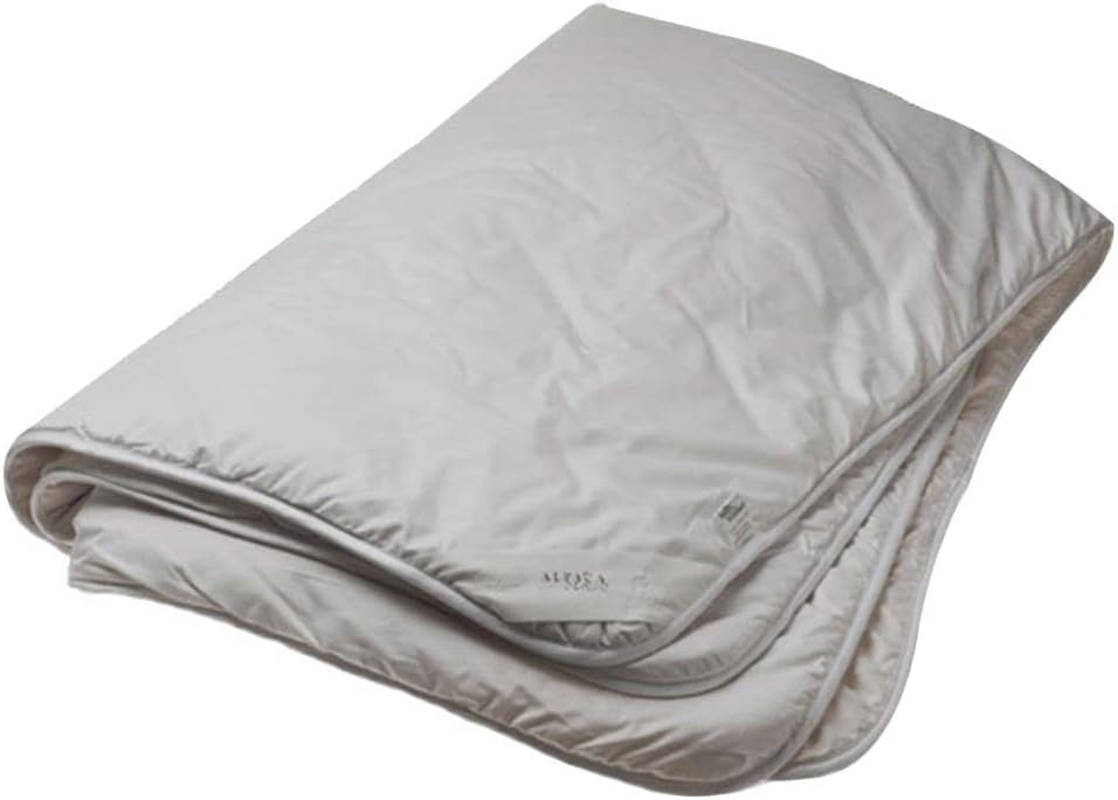 Kelly & Windsor Alpaca Classic His and Hers Quilt, Queen image number 5