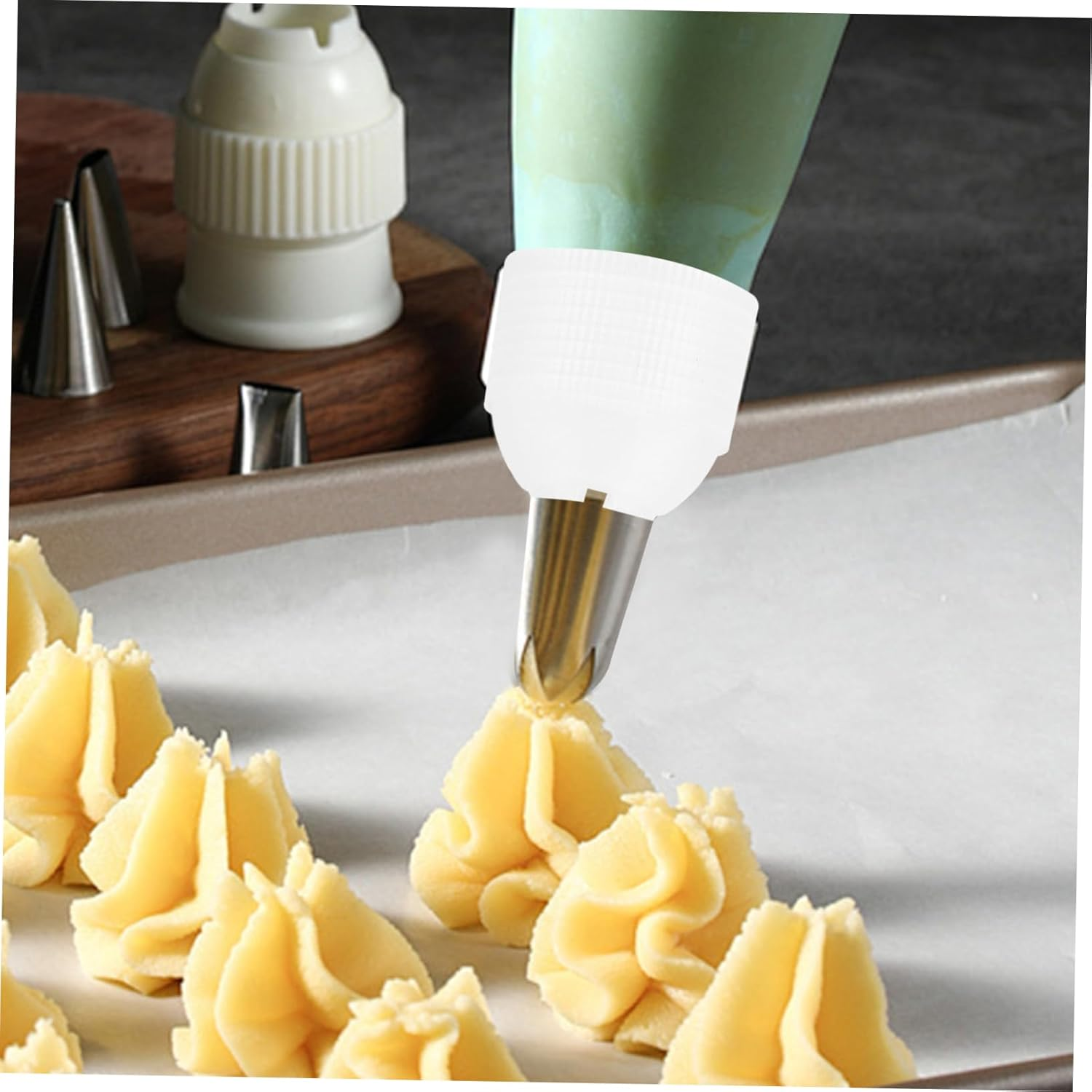 Mikinona 20Pcs Cake Decorating Supplies Piping Couplers Reusable Piping Bag Tip Coupler for Baking Cake Decoration image number 6