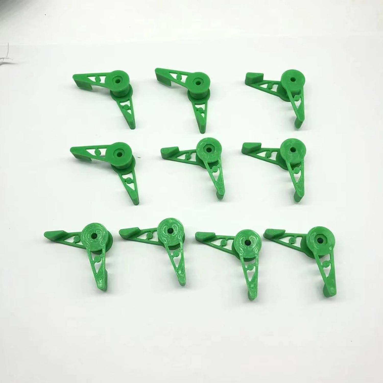 50 Pcs Low Stress Training Clips - 360&deg; Adjustable LST Plant Bender Clips for Branches & Vines, Reusable Plant Training Tools for Garden, Indoor & Outdoor Plants (Green) image number 5