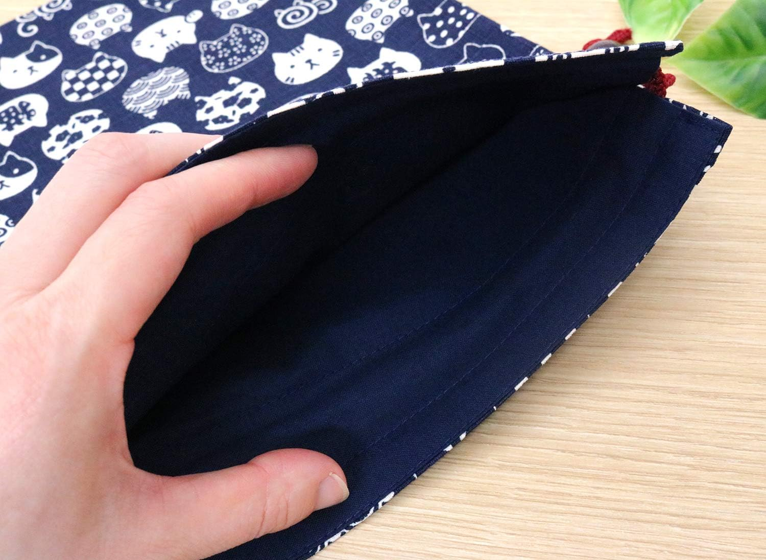 Kyoyu Goshuin Book, Drawstring Bag, Case, Goshuin Book, Nyankon, Cat, Navy Blue, 7.1 X 10.4 Inches (18 X 26.5 Cm) image number 3
