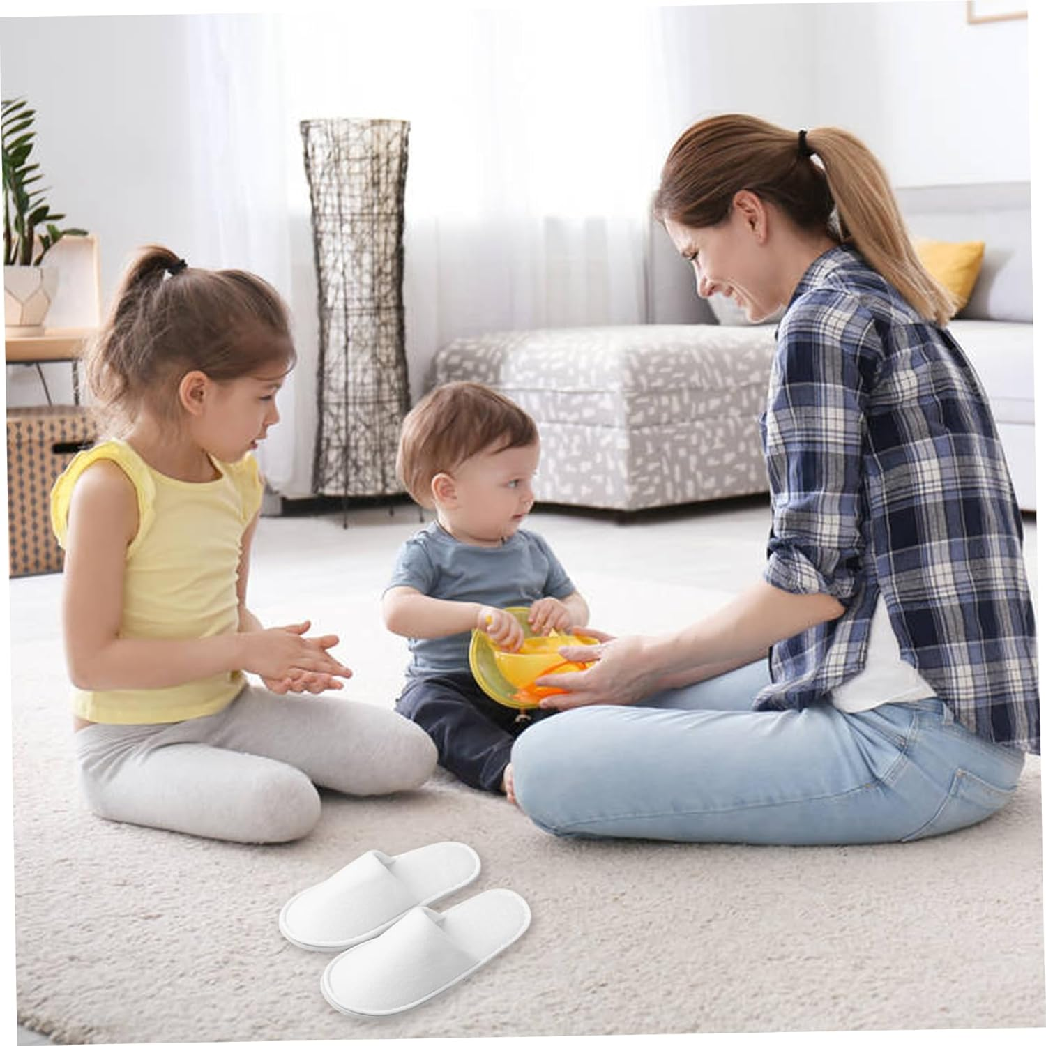 Spa Slippers 5 Pairs of Disposable Slippers for Kids, Breathable & Non-Slip Room for Hotels, Travel & Home, Towel for Children image number 3