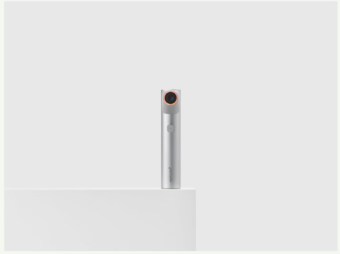 Medicube Age-R High Focus Shot Skin Care Device image number 5