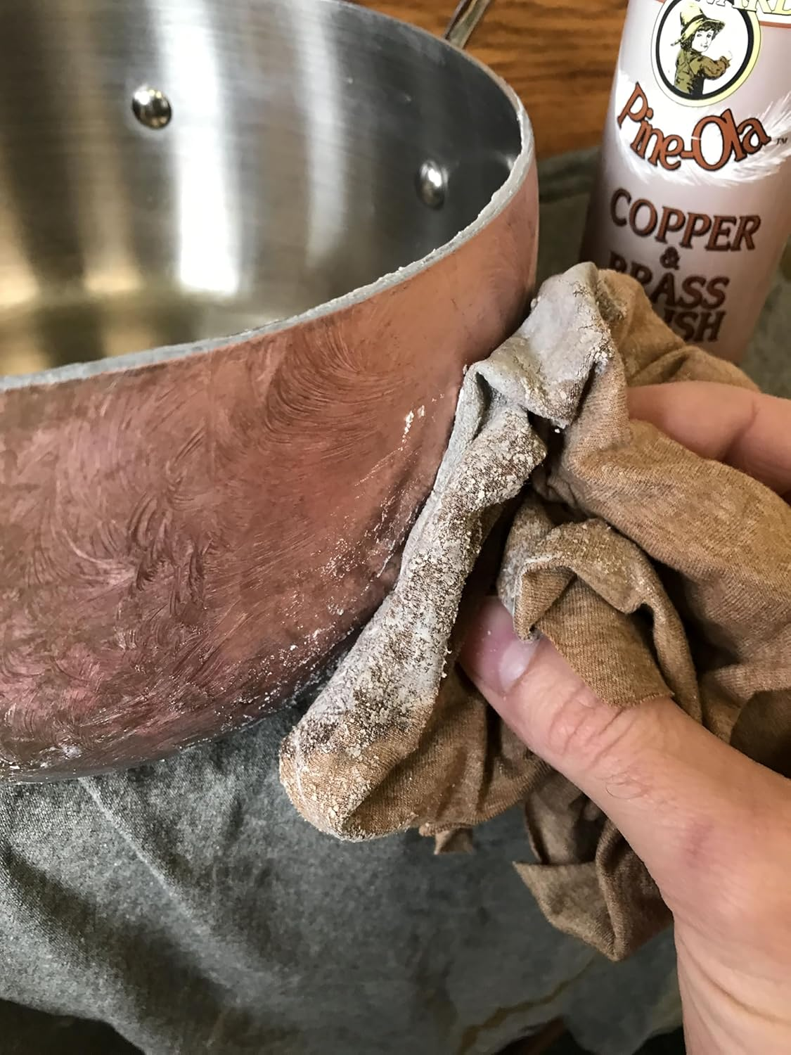 HOWARD PRODUCTS CB0008 Pine-Ola Special Copper and Brass Polish,237Ml - Quick Action Tarnish Remover, Perfect for Antiques, Jewellery and Cookware, Made in USA image number 2