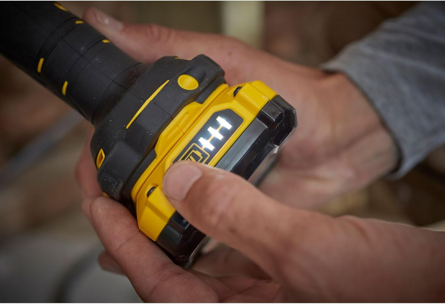 STANLEY FATMAX V20 | 18V LED Torch - Bright 140 Lumens of Light, Pivoting Head, Torch Only