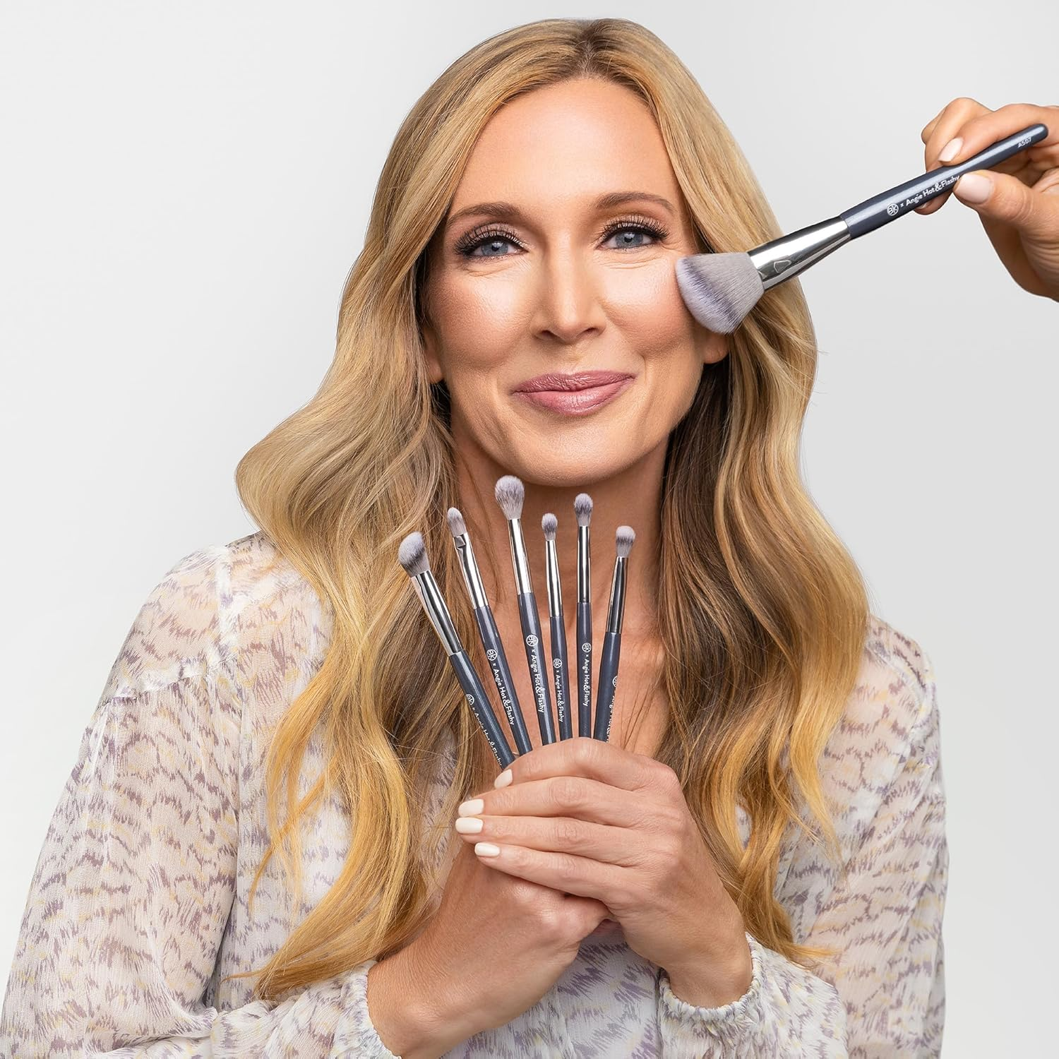 BK BEAUTY - ANGIE HOT & FLASHY A507 ANGLED BLUSH BRUSH &ndash; for Blush, Bronzer & Contour, Fluffy Angled Brush for Seamless, Streak-Free Finish image number 2