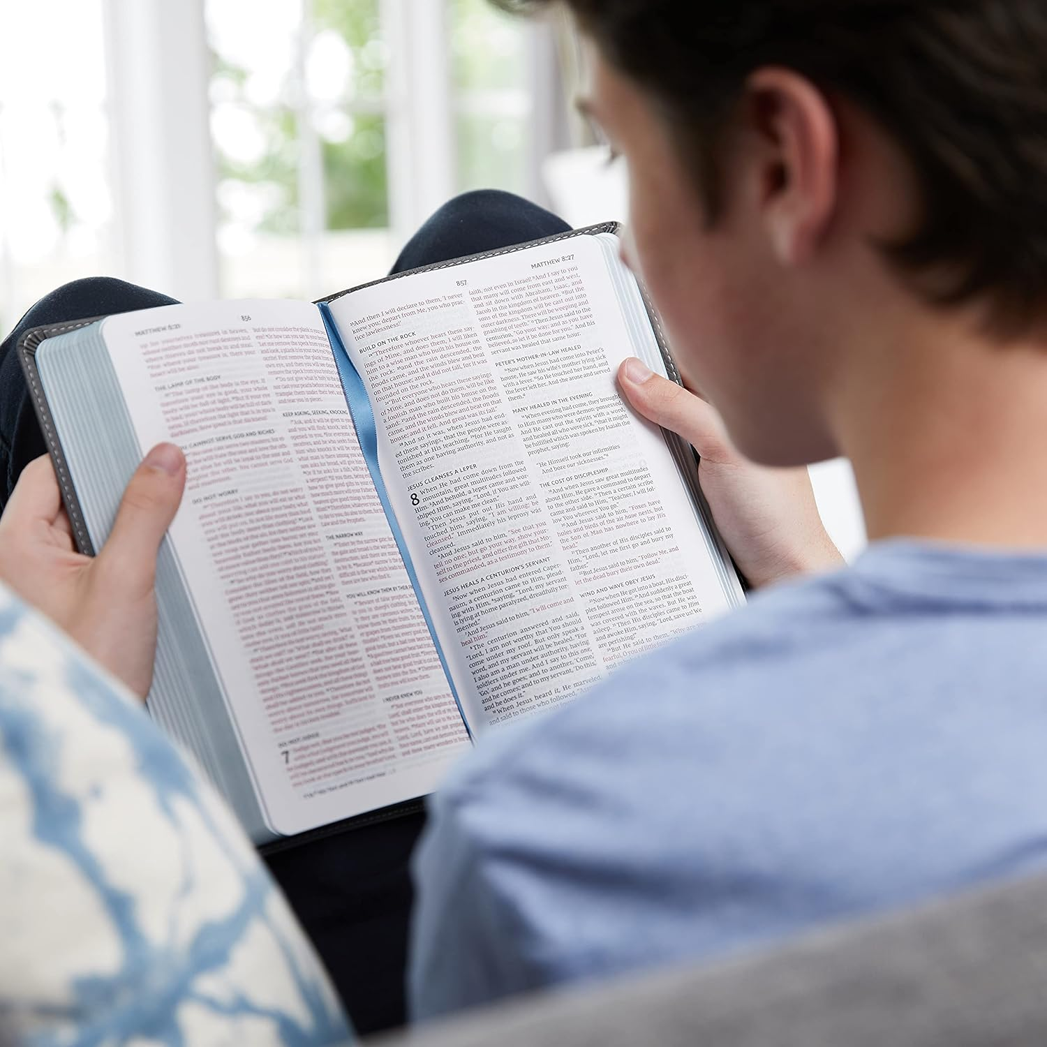 KJV Thinline Bible Youth Red Letter Edition [Brown]: Holy Bible, King James Version image number 5