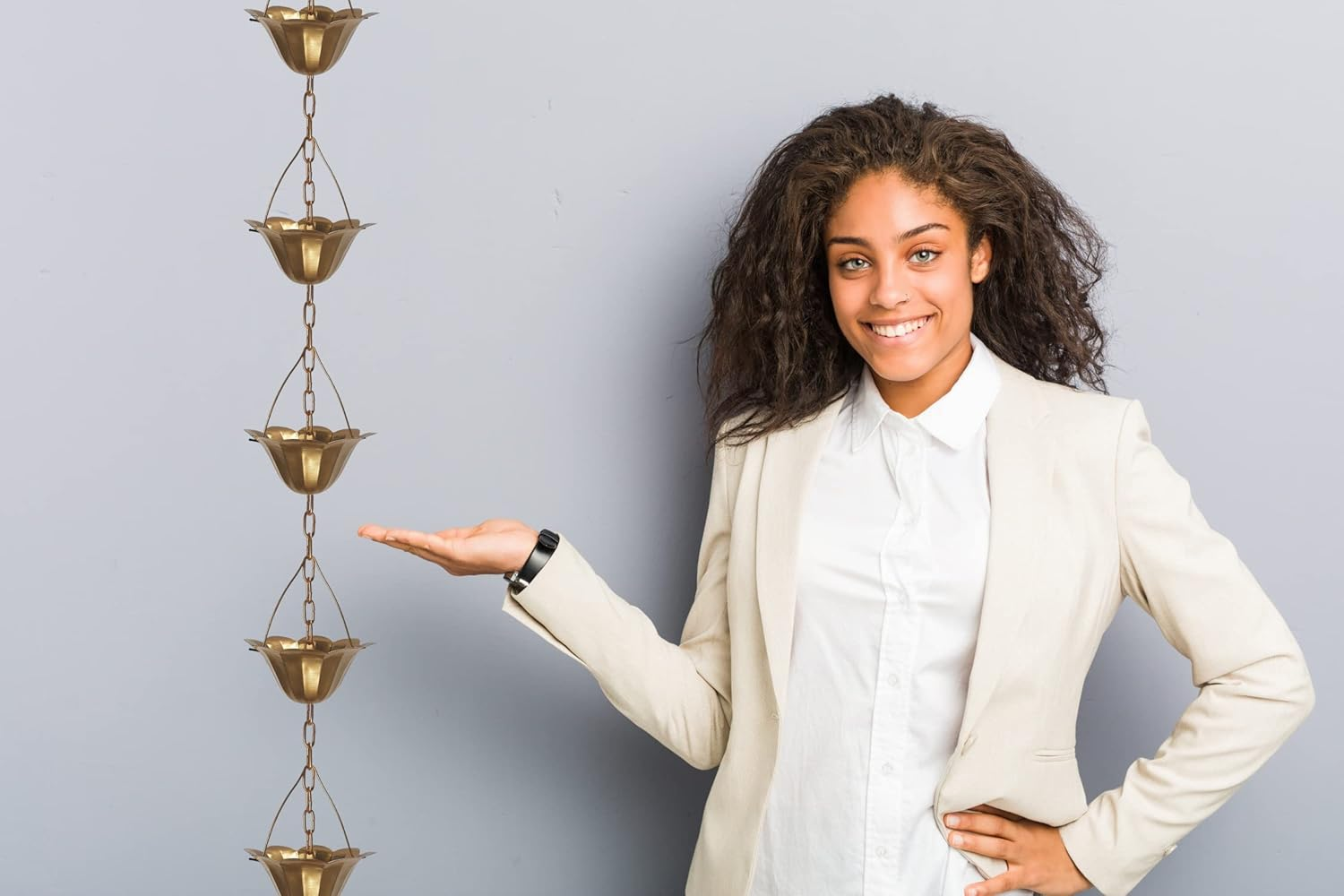 8.5FT Lotus Copper Colored Iron Rain Chains for Gutter and Rain Barrel, Rust-Resistant Plated Garden D&eacute;cor Rain Chain for Downspout, Bonus Rain Chain Gutter Adapter