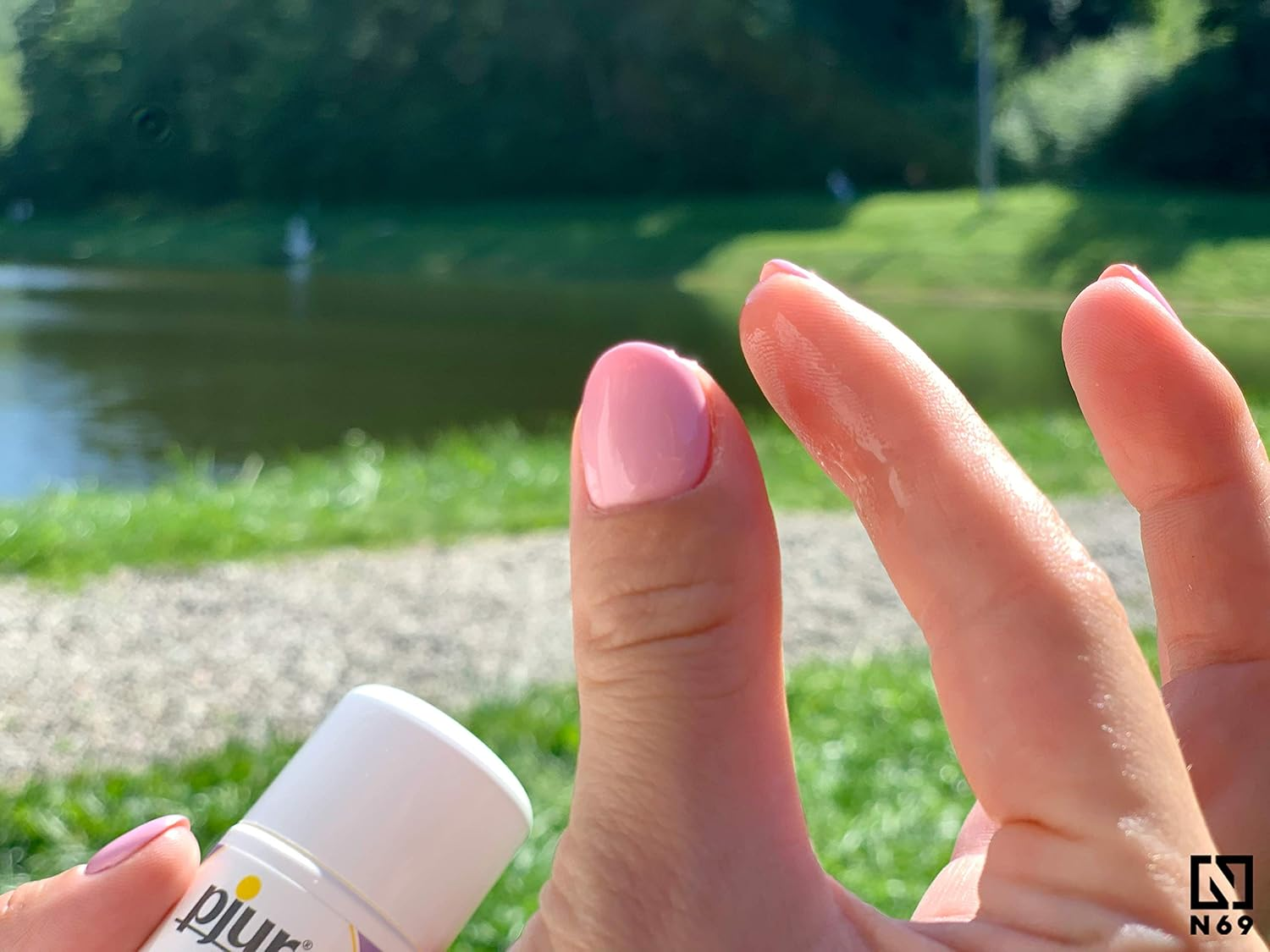 Pjur Med Sensitive Glide Lubricant, 100 Ml image number 3