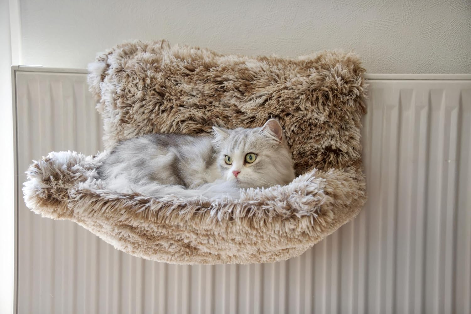 Bobby Poilu Cat Radiator Cave Soft with Hook, Beige, 47 X 30 X 25 Cm - Beige image number 3