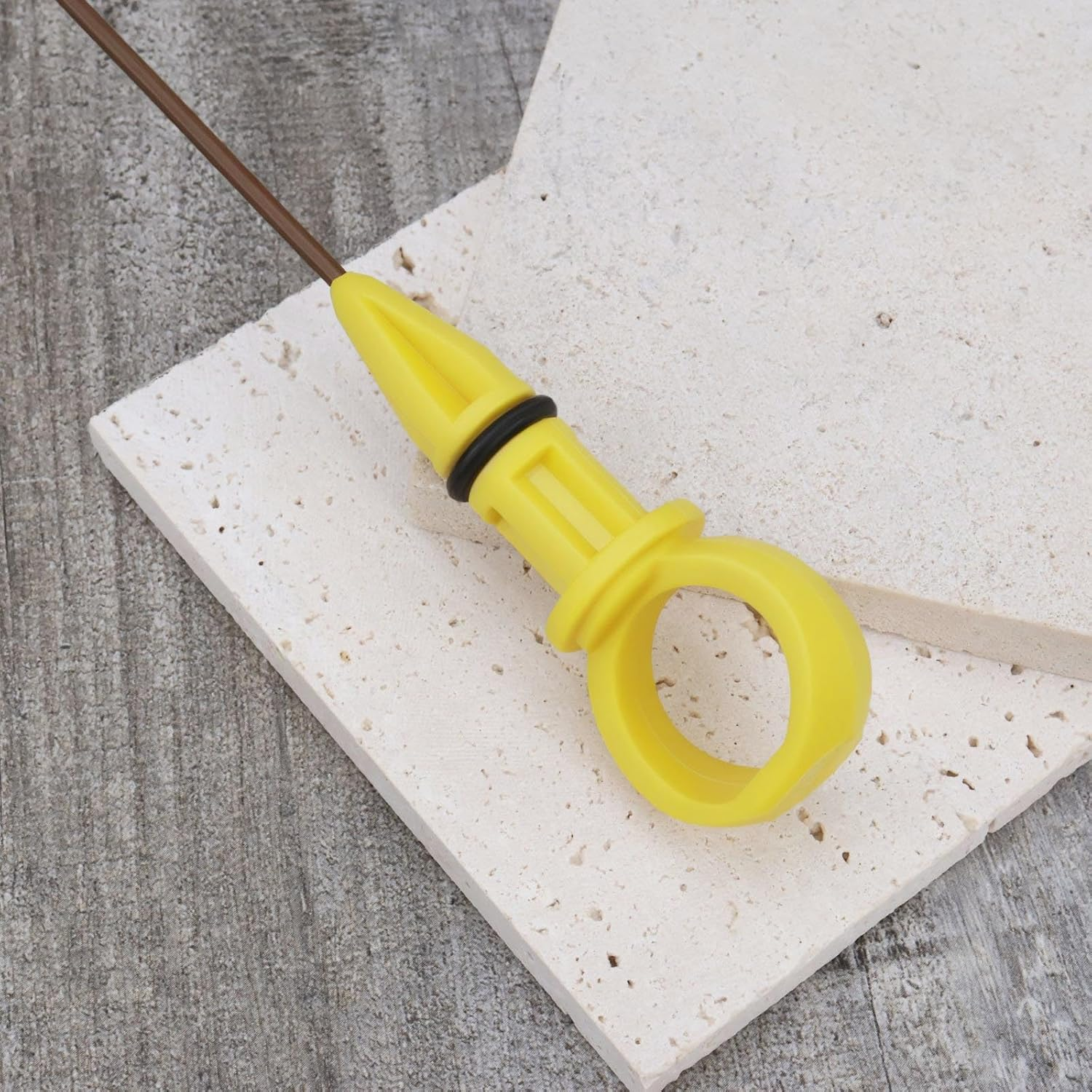 Be in Your Mind 1Pc Engine Oil Fluid Level Dipstick Replacement Part 1880960 9M5Q6750DC Compatible with Ford C-Max, Mondeo, S-Max 2.0 image number 3