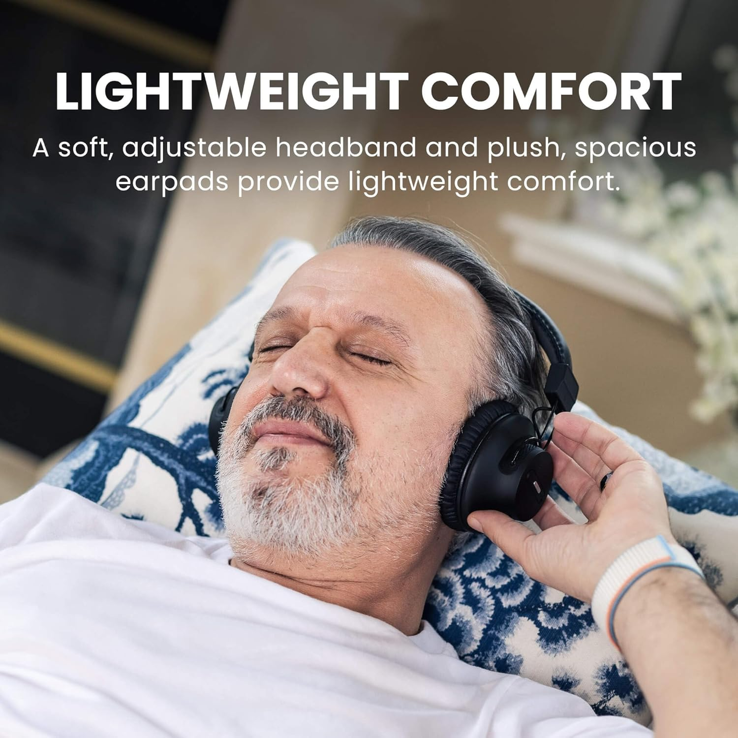 Avantree Audition 3 - Bluetooth 5.3 Over-Ear Headphones with Wireless Charging Dock, Compatible with Samsung Smart Tvs, 50H Long Battery Life, Aptx-Adaptive, Clear Voice & Boosted Volume image number 1