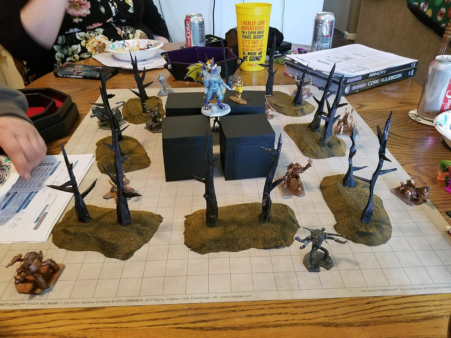 Chessex CHX 96246 Reversible Battlemat 1 Squares and 1 Hexes (23 1/2 X 26)